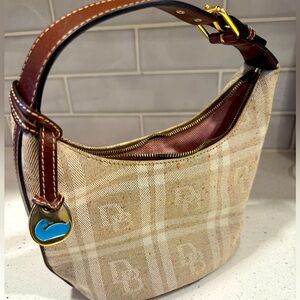 Vintage DOONEY & BOURKE signature canvas small bucket hang bag